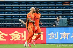 开元体育官网赛地聚焦——欧超杯赛后热度飙升，里昂临场应变，管理层满意，身体对抗强度拉满的简单介绍