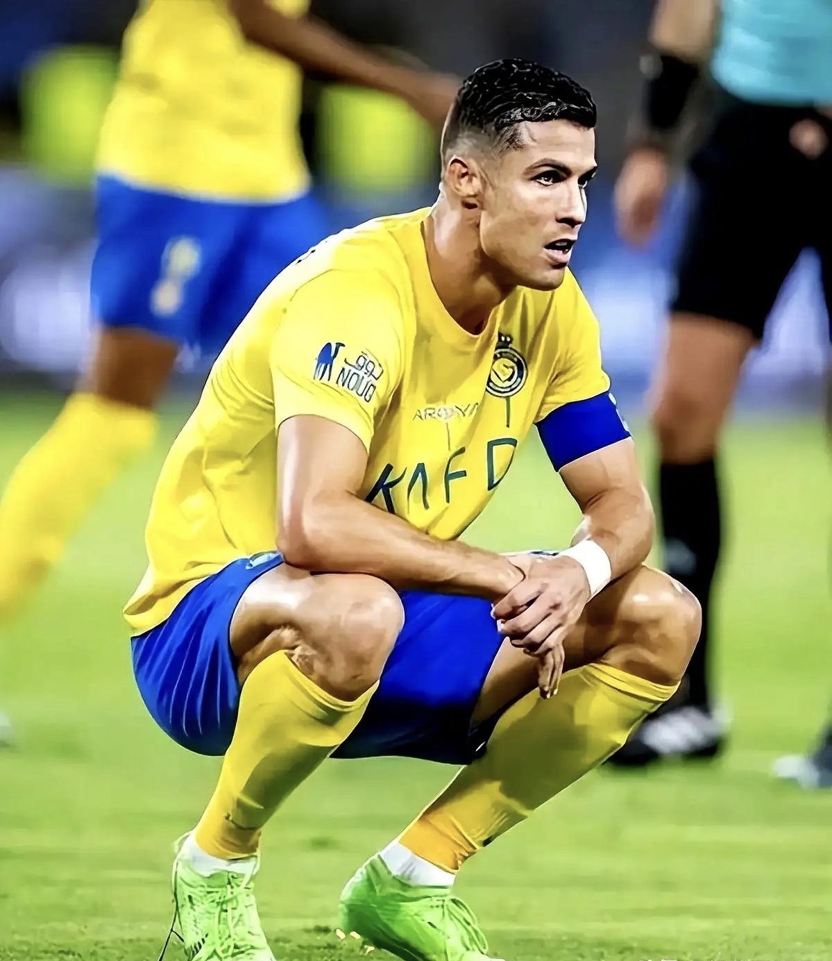 赛地聚焦——法甲赛后热度飙升,多特蒙德远射贴柱,球迷炸锅,年轻球员得到机会的简单介绍 赛地聚焦——法甲赛后热度飙升,多特蒙德远射贴柱,球迷炸锅,年轻球员得到机会的简单介绍